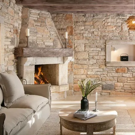 Rustic Pietre Distria With Pool In Kanfanar * Burići